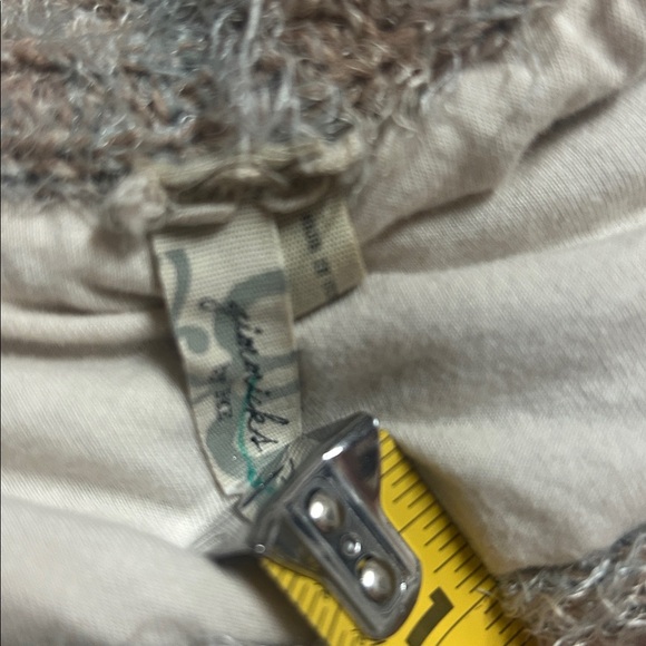 Gimmicks by BKE Textured Beige Knit Cardigan - Picture 4 of 4